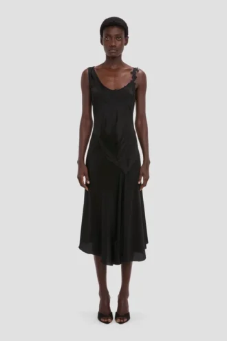 Lace dress in black