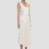 Lace dress in ivory