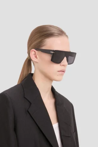 Oversized flat top frame in black