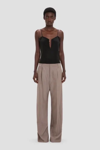 Pleated waist trouser in limestone