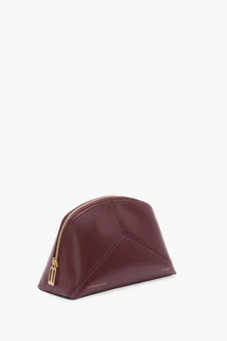 Victoria large travel pouch in burgundy leather Victoria large travel pouch in burgundy leather