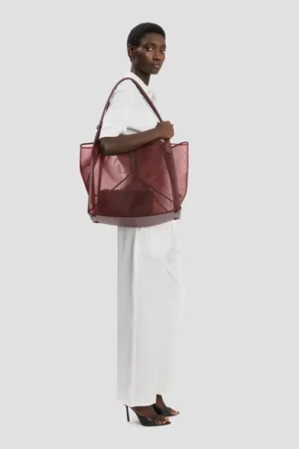 Victoria tote bag large in burgundy mesh Victoria tote bag large in burgundy mesh