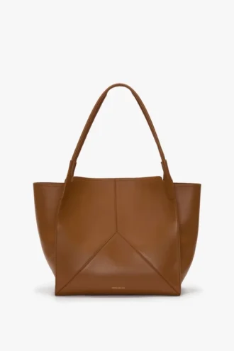 Victoria tote bag large in tan leather Victoria tote bag large in tan leather