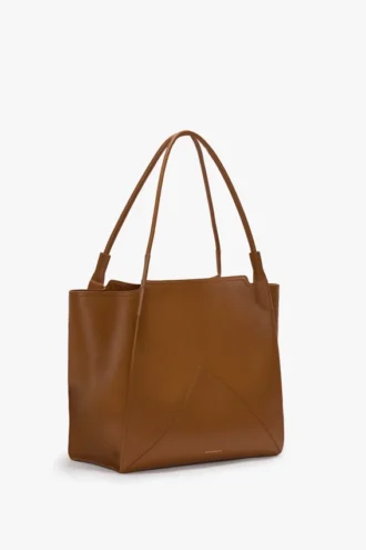 Victoria tote bag large in tan leather Victoria tote bag large in tan leather