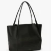 Victoria travel tote bag in black leather Victoria travel tote bag in black leather